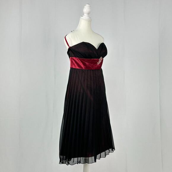 Bella Formula By Venus Midi A-Line Sheer Midi Dress With Medallion New Size 12 - Picture 2 of 5